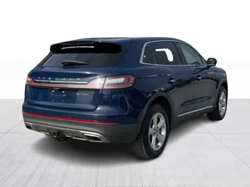 2020 Lincoln Nautilus - image 15