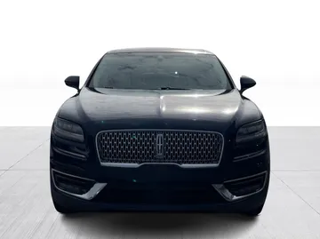 2020 Lincoln Nautilus - image 9