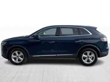 2020 Lincoln Nautilus - image 11
