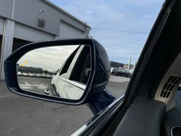 2020 Lincoln Nautilus - image 20