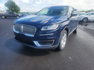 2020 Lincoln Nautilus - image 3
