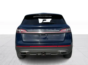 2020 Lincoln Nautilus - image 13
