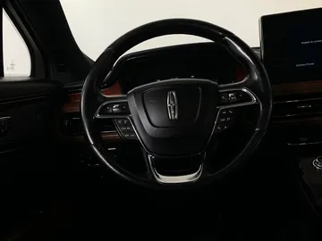 2022 Lincoln Nautilus - image 19
