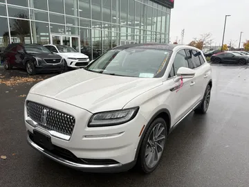 2022 Lincoln Nautilus - image 3
