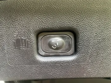 2017 Lincoln MKX - image 23