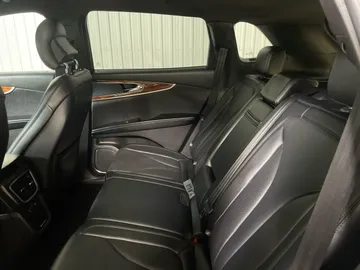 2017 Lincoln MKX - image 15