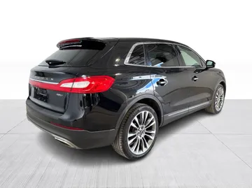 2018 Lincoln MKX - image 15