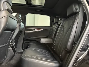2018 Lincoln MKX - image 16