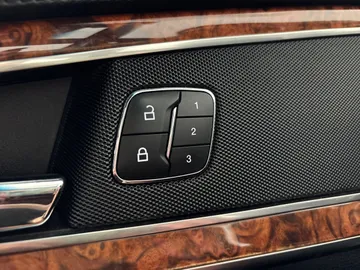 2018 Lincoln MKX - image 26