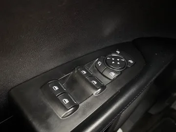 2018 Lincoln MKX - image 25