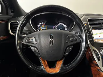 2018 Lincoln MKX - image 19