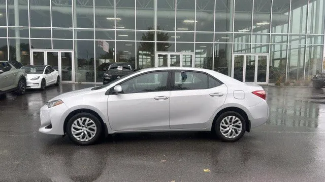 2019 Toyota Corolla for sale - photo 4