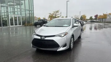 2019 Toyota Corolla - image 3