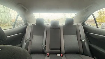 2019 Toyota Corolla - image 8