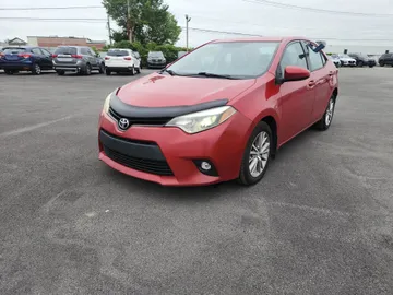 2014 Toyota Corolla - image 3