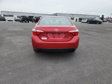 2014 Toyota Corolla - image 7