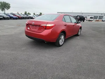 2014 Toyota Corolla - image 6