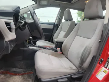 2014 Toyota Corolla - image 9