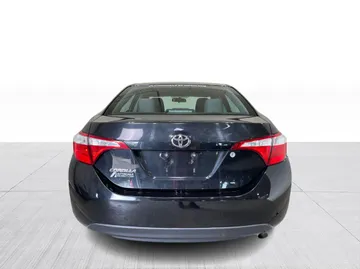 2015 Toyota Corolla - image 11