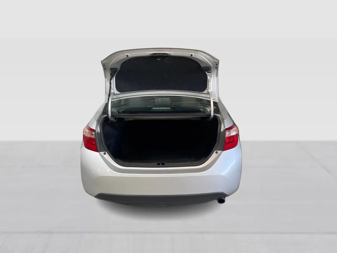 2018 Toyota Corolla LE, photo 10