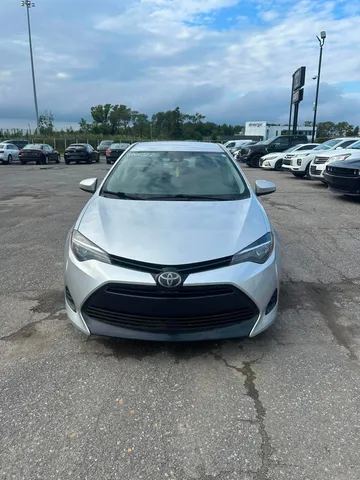 2018 Toyota Corolla - image 2