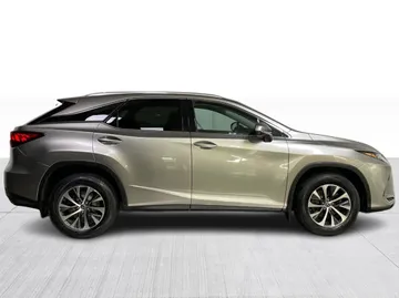 2022 Lexus RX - image 2