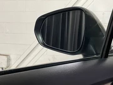 2022 Lexus RX - image 21