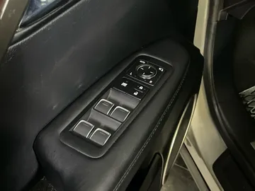 2022 Lexus RX - image 26