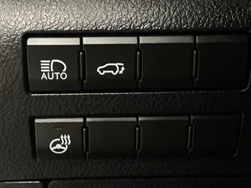2022 Lexus RX - image 27
