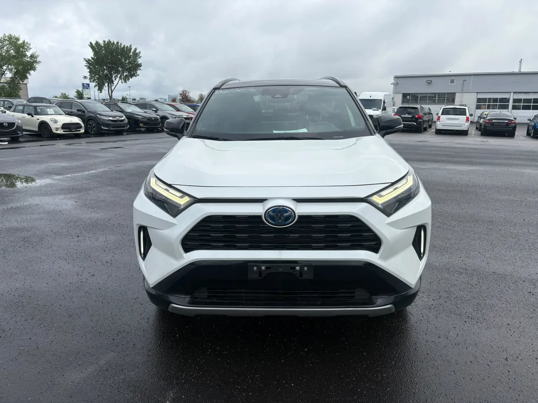 2024 Toyota RAV4 Hybrid — photo 2
