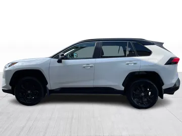 2024 Toyota RAV4 Hybrid - image 11