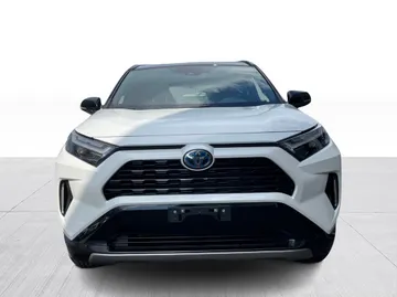 2024 Toyota RAV4 Hybrid - image 9
