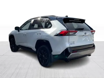 2024 Toyota RAV4 Hybrid - image 12