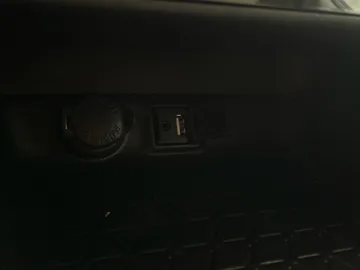 2019 Toyota RAV4 - image 26