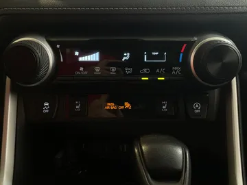 2023 Toyota RAV4 - image 22