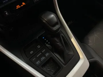 2023 Toyota RAV4 - image 29