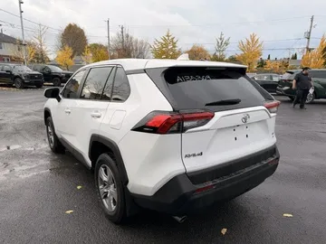 2025 Toyota RAV4 - image 3