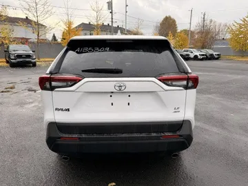 2025 Toyota RAV4 - image 4