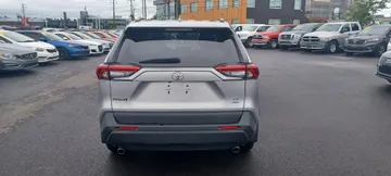 2021 Toyota RAV4 - image 6