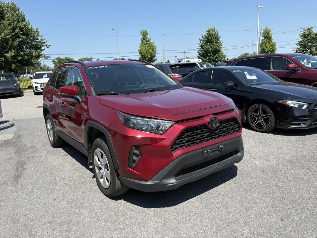 2020 Toyota RAV4 — photo 3
