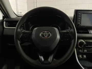 2020 Toyota RAV4 - image 15
