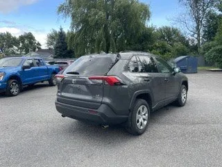 2021 Toyota RAV4 — photo 3