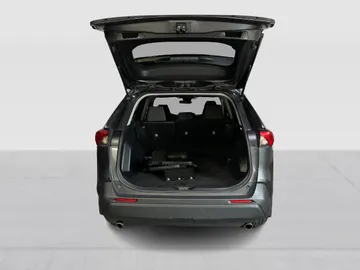 2021 Toyota RAV4 - image 12