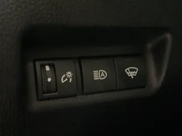 2021 Toyota RAV4 - image 24