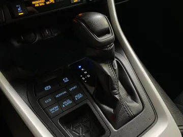 2021 Toyota RAV4 - image 23