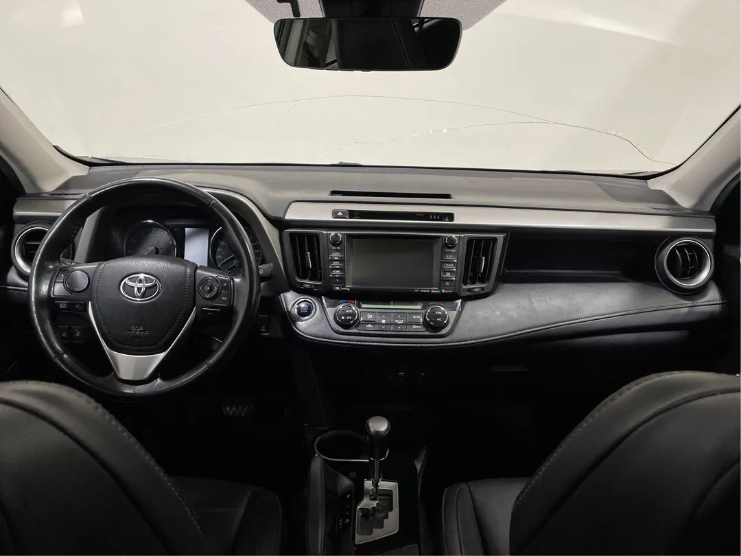 2018 Toyota RAV4 — photo 4