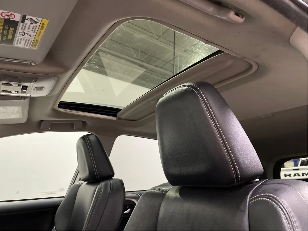 2018 Toyota RAV4 — photo 5