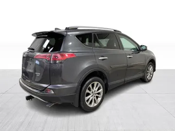 2018 Toyota RAV4 - image 14