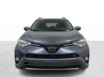 2018 Toyota RAV4 - image 8