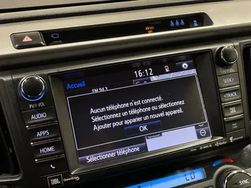 2018 Toyota RAV4 - image 26
